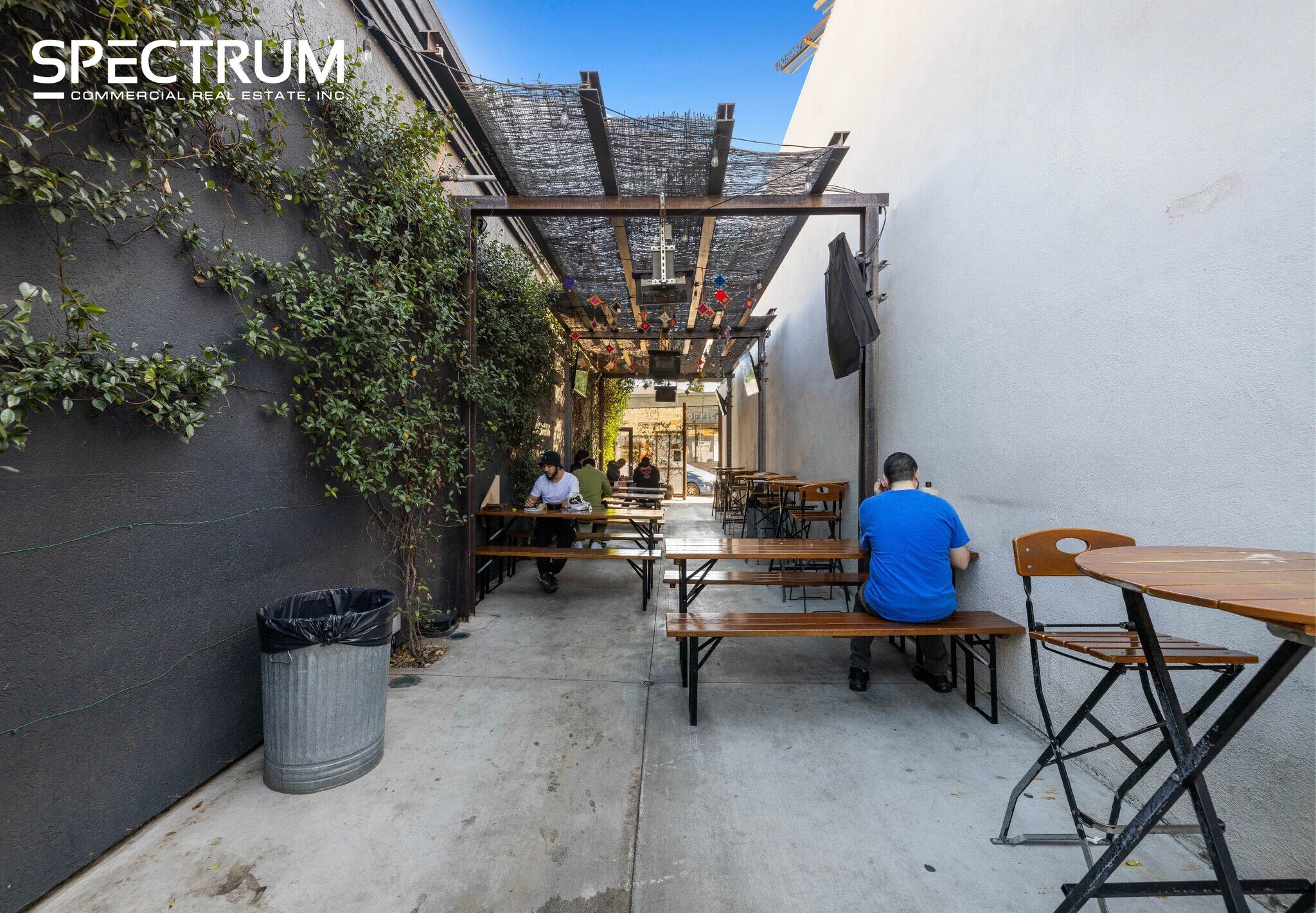 Fast Casual for Lease in Los Angeles CA - Thumbnail 7