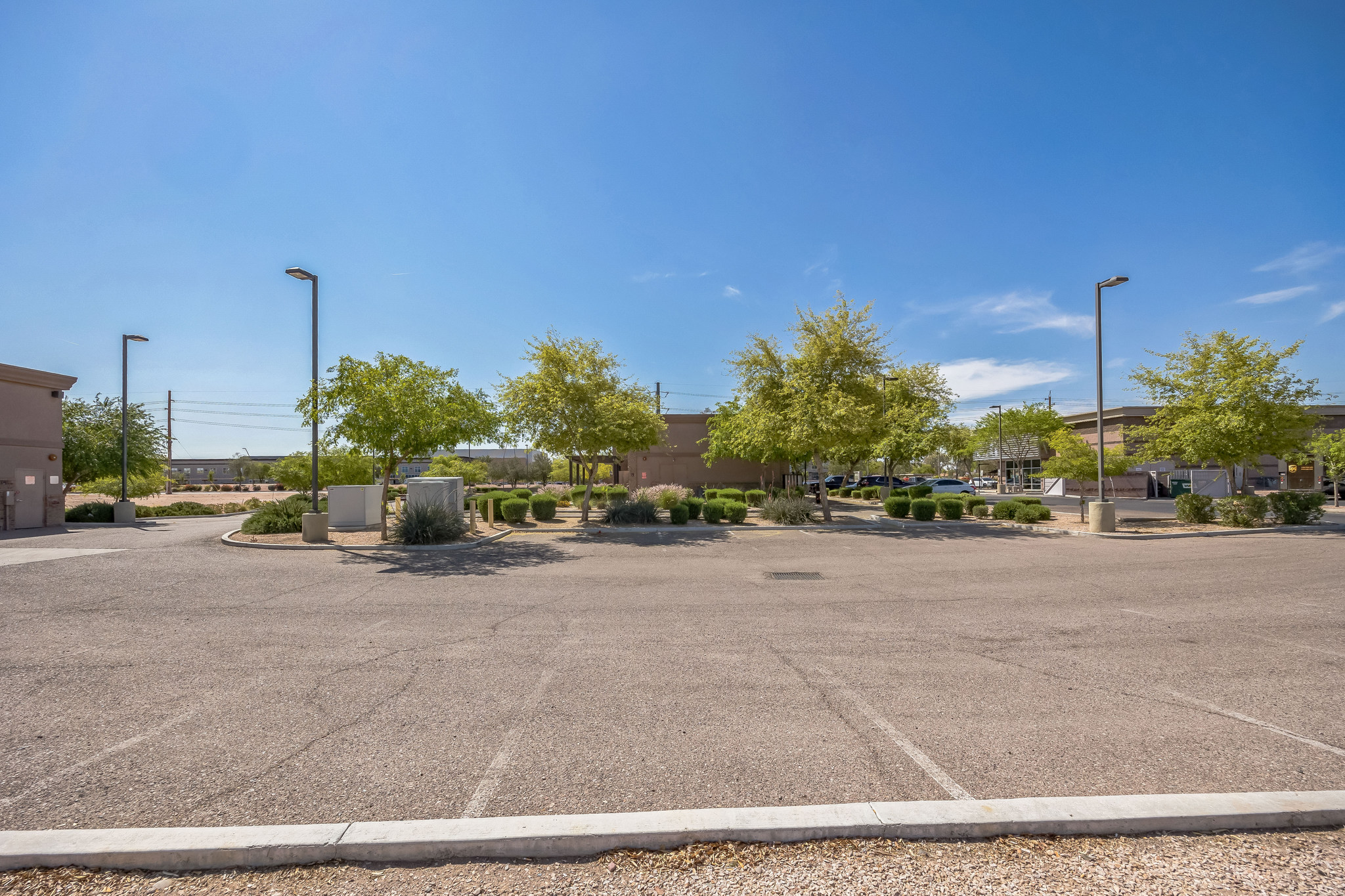 2,000 SF Commercial Space for Lease Next to Black Rock Coffee – Tempe, AZ - Thumbnail 3