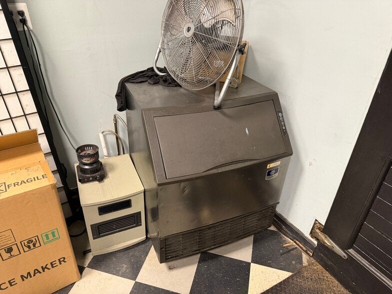 Multi-Use Full Restaurant for Lease in Mount Vernon, NY, 2,000 SF - Thumbnail 3