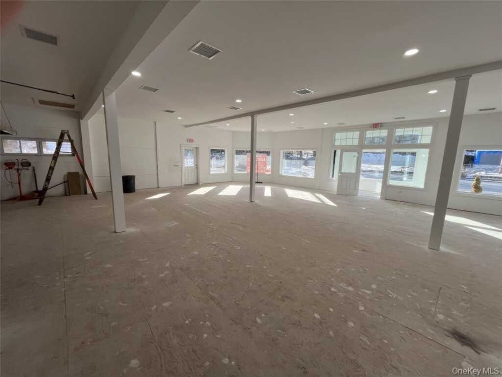 Restaurant Shell Space for Lease in Tuxedo Park, NY, 2,200 SF - Thumbnail 5