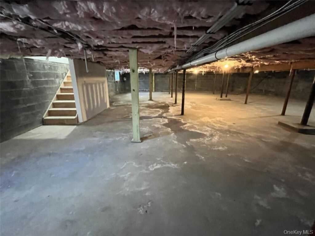 Restaurant Shell Space for Lease in Tuxedo Park, NY, 2,200 SF - Thumbnail 1