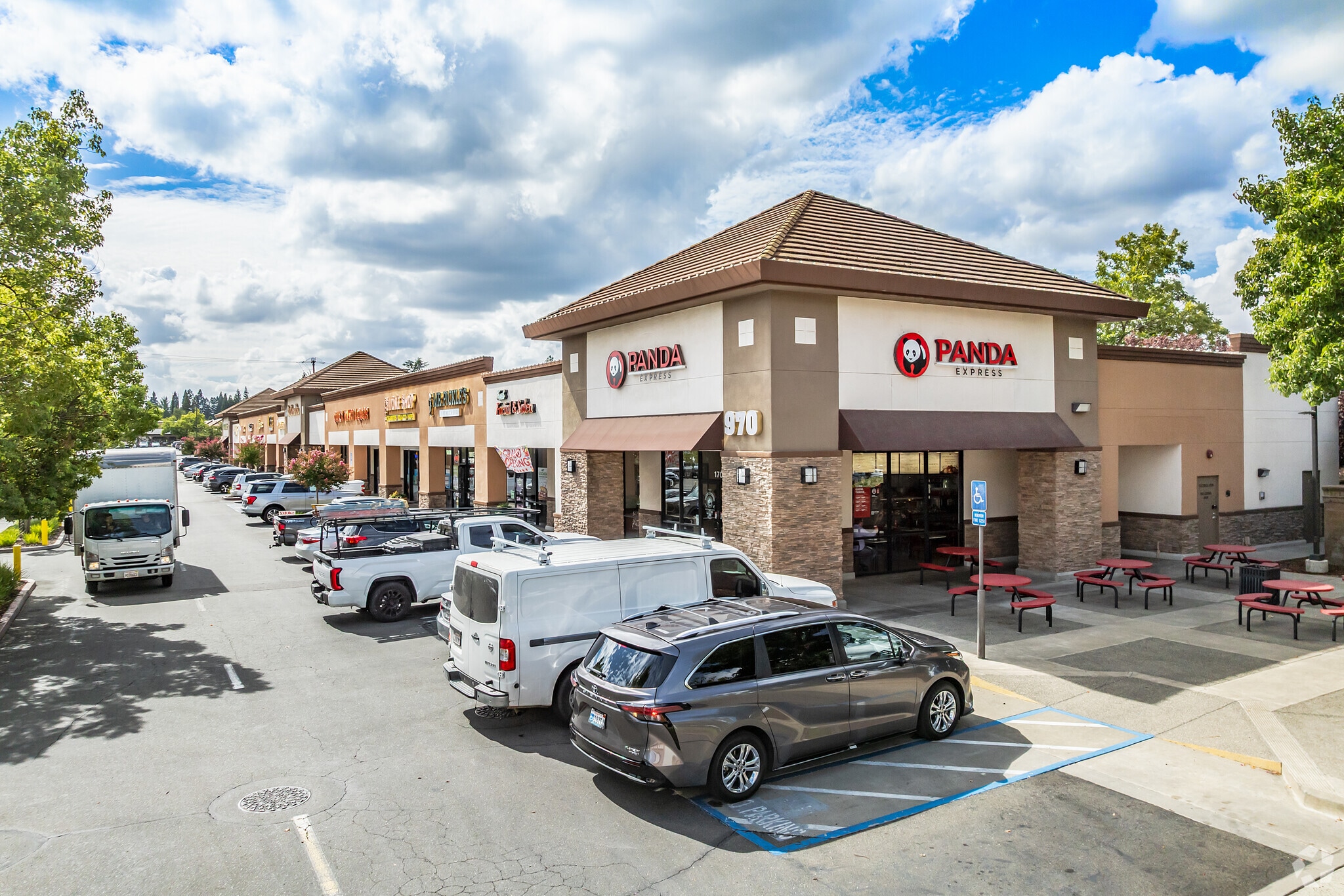 Full Restaurant for Lease in Roseville CA - Thumbnail 3