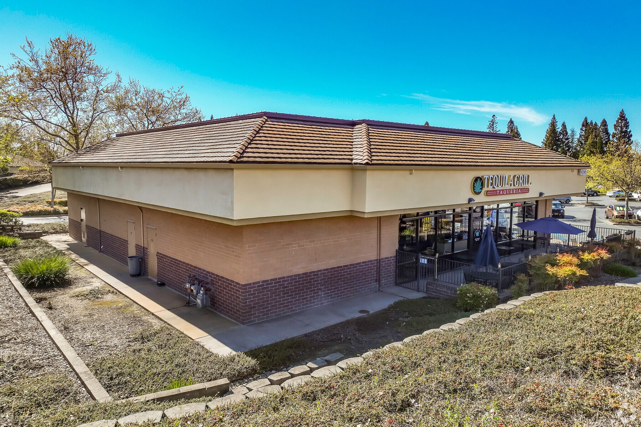 Shell Space for Lease in Roseville CA - Thumbnail 5