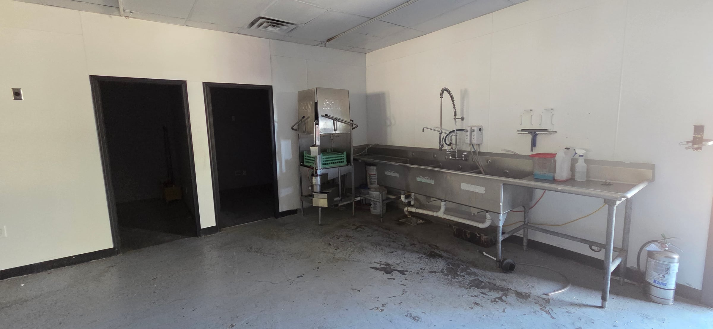 Full Restaurant for Lease in Ruidoso, NM – 3,600 SF - Thumbnail 1