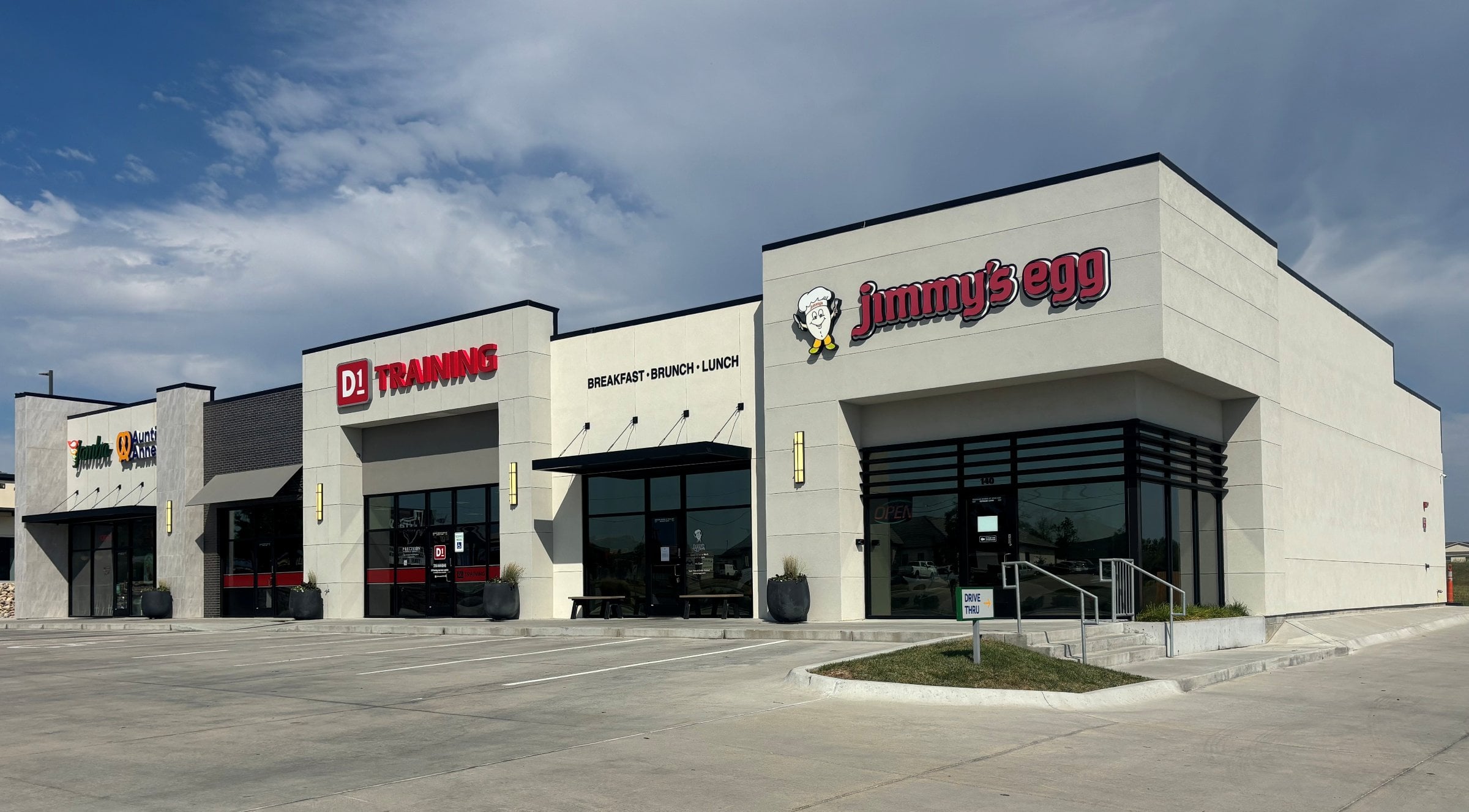 3,463SF 2nd Generation Restaurant in New Construction - Image 4