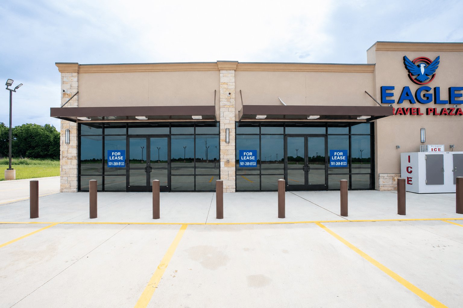 3,000 SF Drive-Thru Retail Space | West, TX