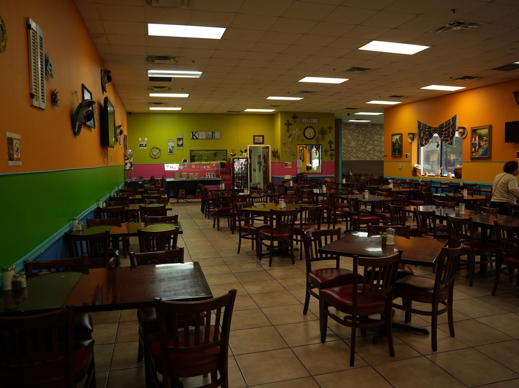 Full Restaurant for Sale in McAllen, TX, 3,998 SF - Thumbnail 1