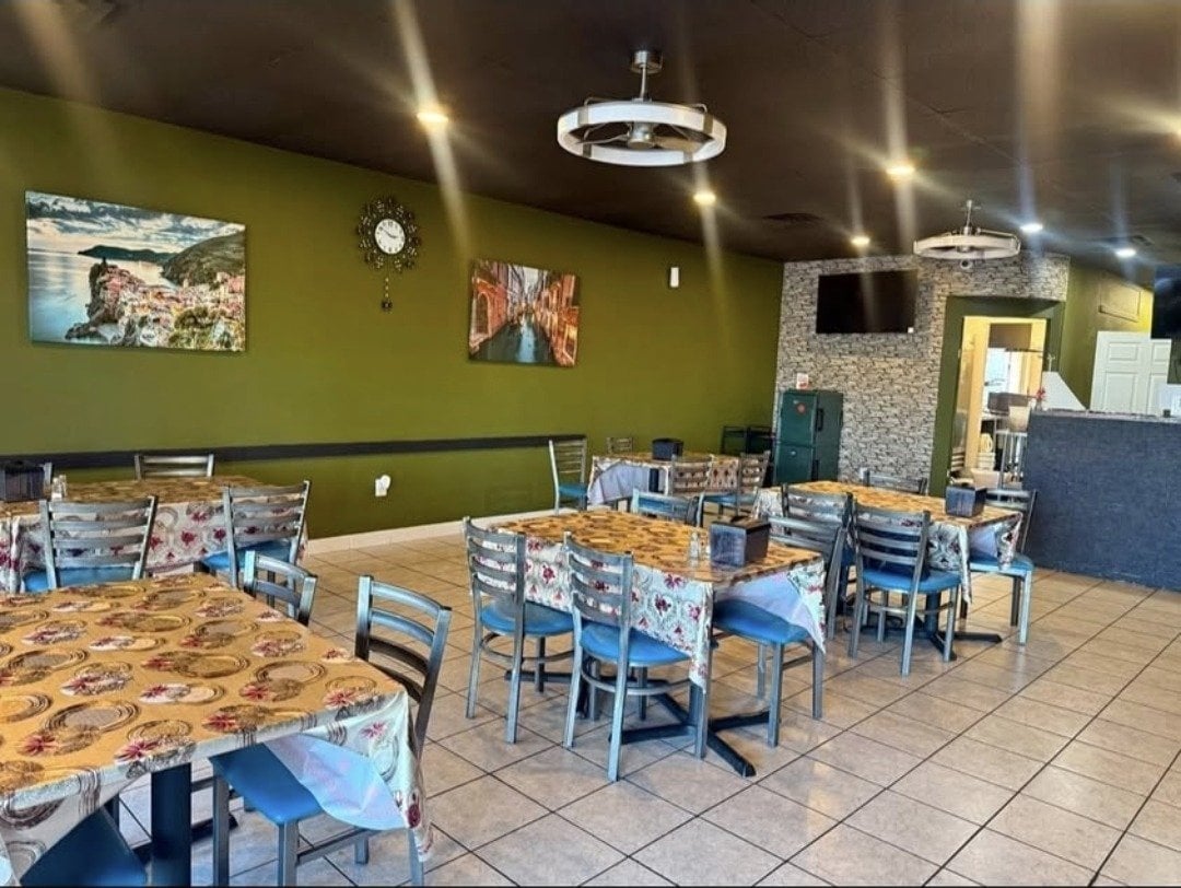 Turnkey Shawarma/Mediterranean Restaurant - North Phoenix - $32,000 - Thumbnail 3