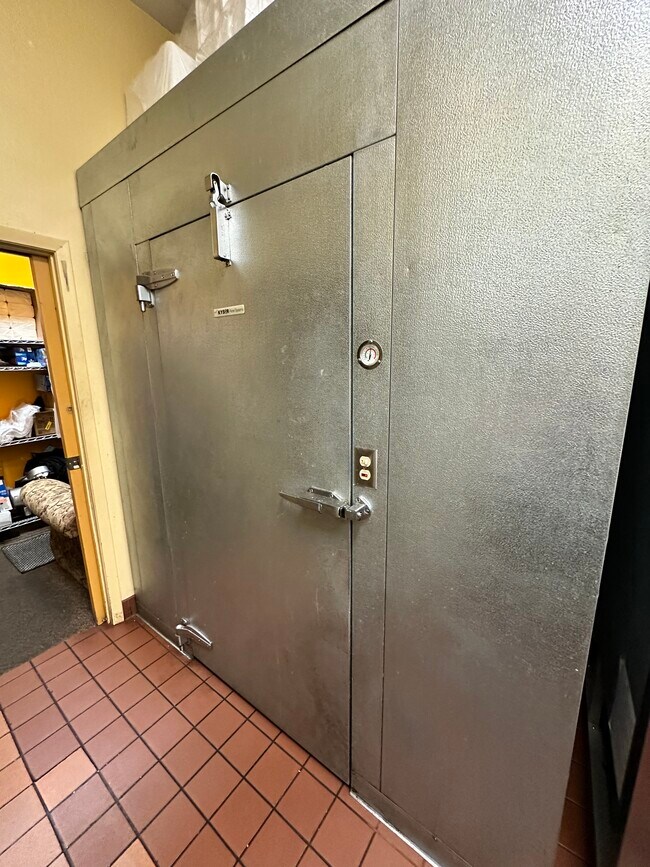 Multi-Use Full Restaurant for Lease in Carson City NV - Thumbnail 7