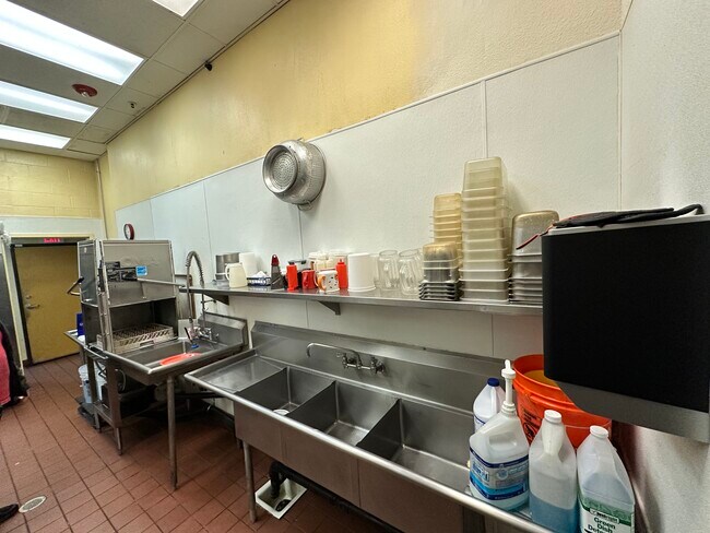 Multi-Use Full Restaurant for Lease in Carson City NV - Thumbnail 6