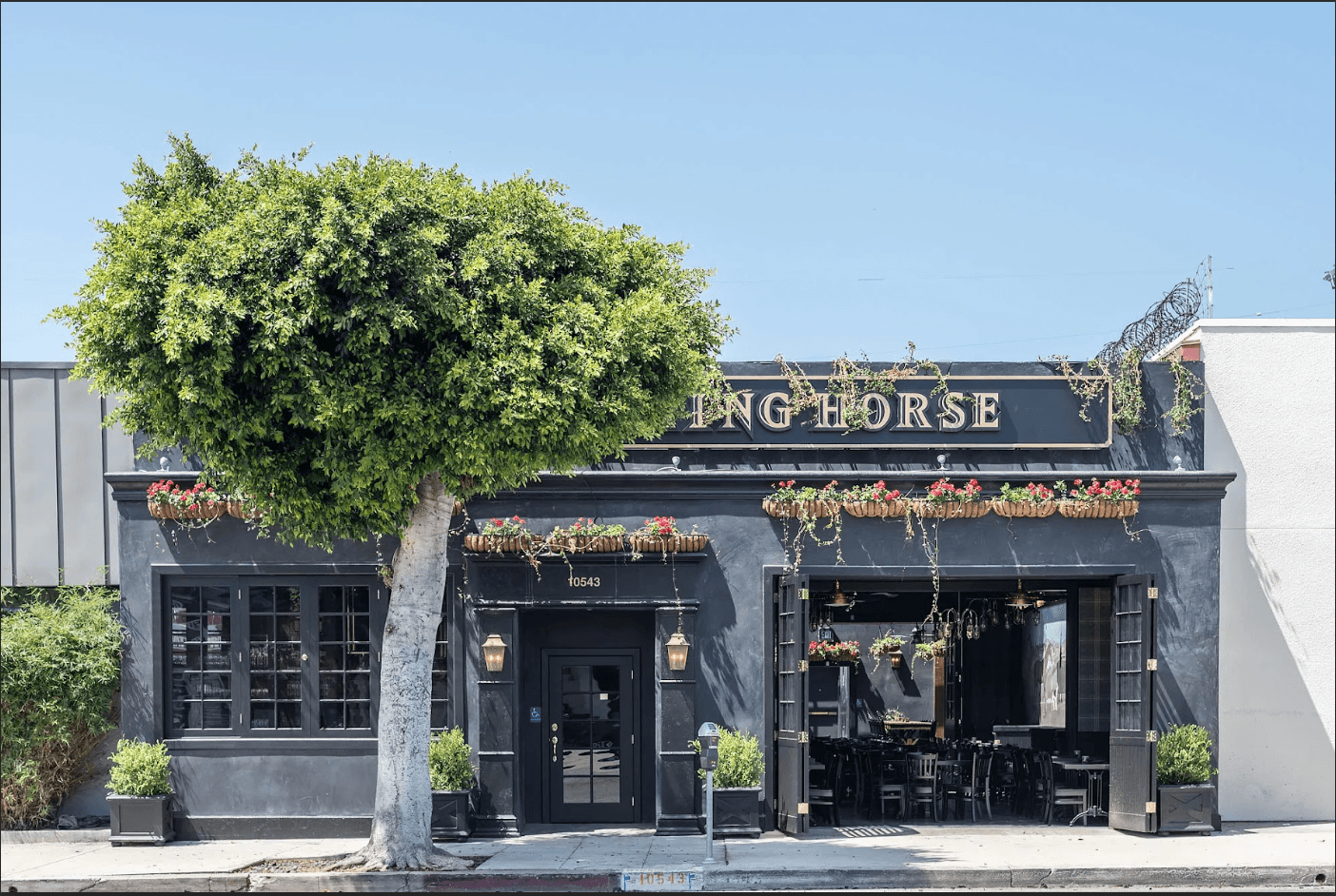 2nd-Generation Restaurant/Bar for Lease with Type 75 Liquor License - Image 2