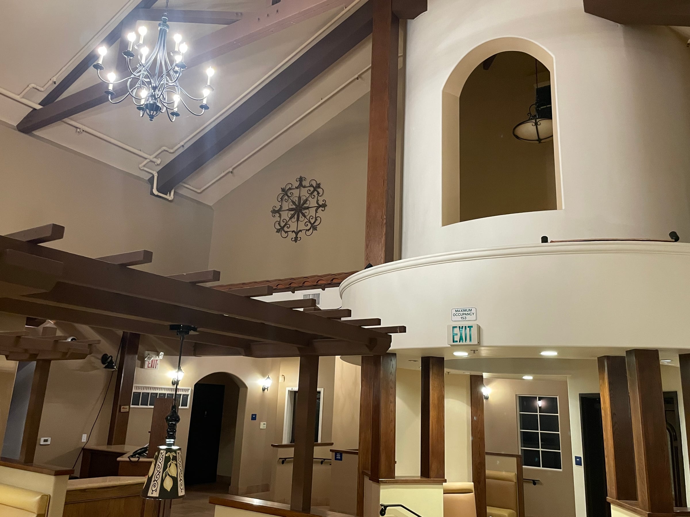 Full Restaurant for Lease in Santa Paula, CA, 4,800 SF - Thumbnail 1