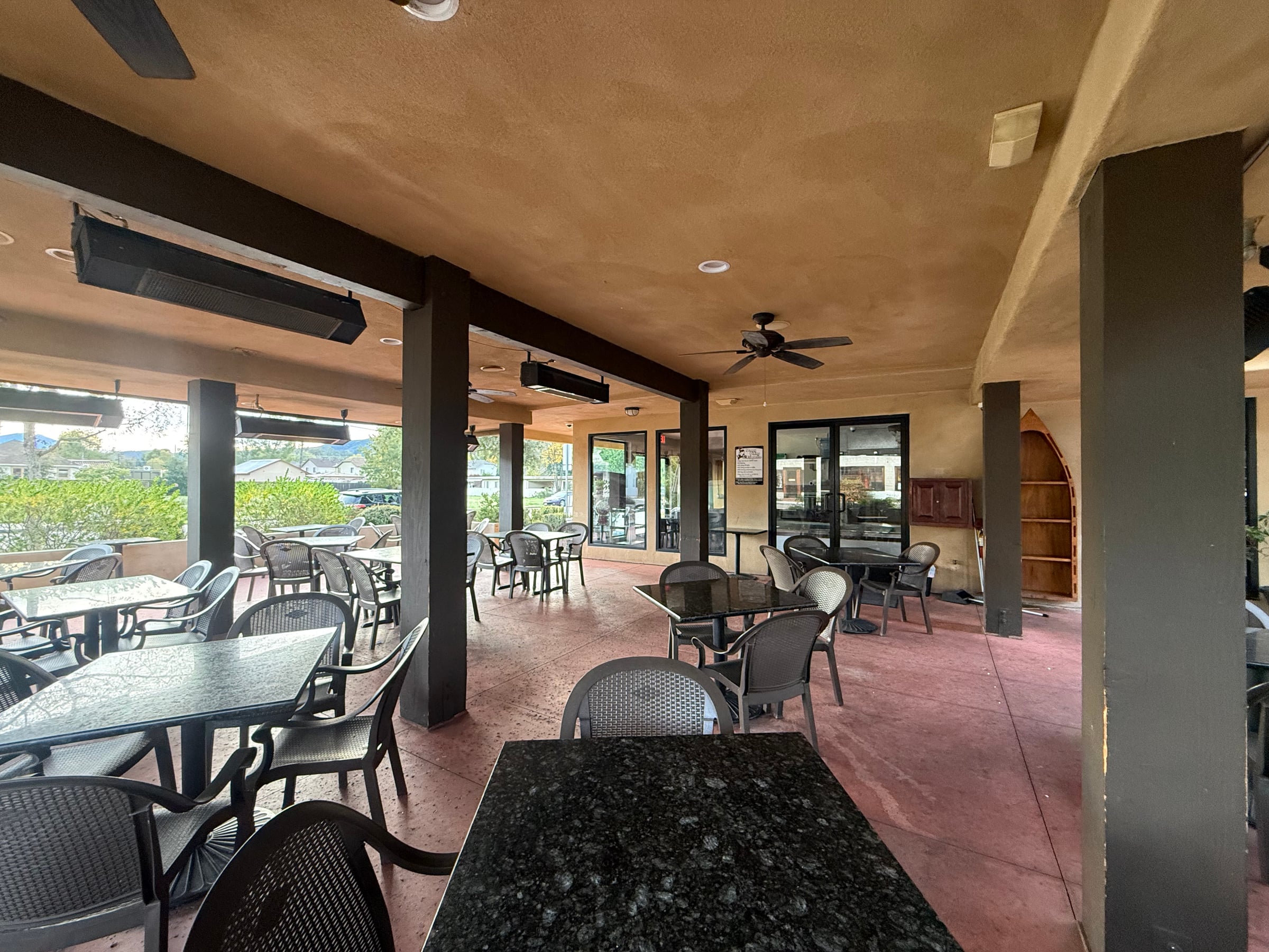 Landmark Restaurant & Retail - Ojai, Ca - Thumbnail 3