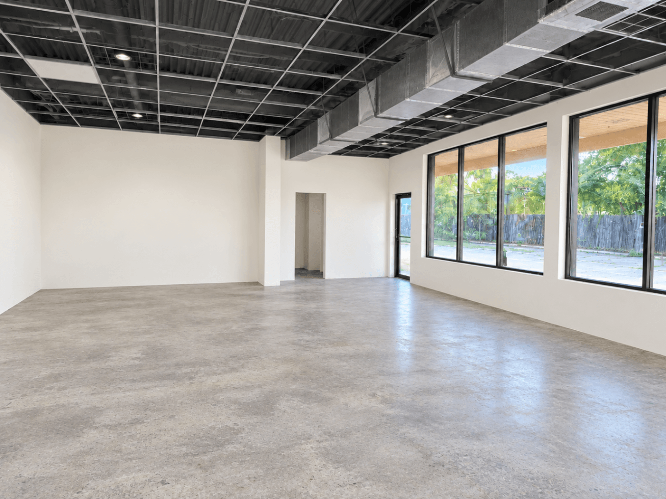 Multi-Use Full Restaurant for Lease in Pensacola, FL, 2,950 SF - Thumbnail 3