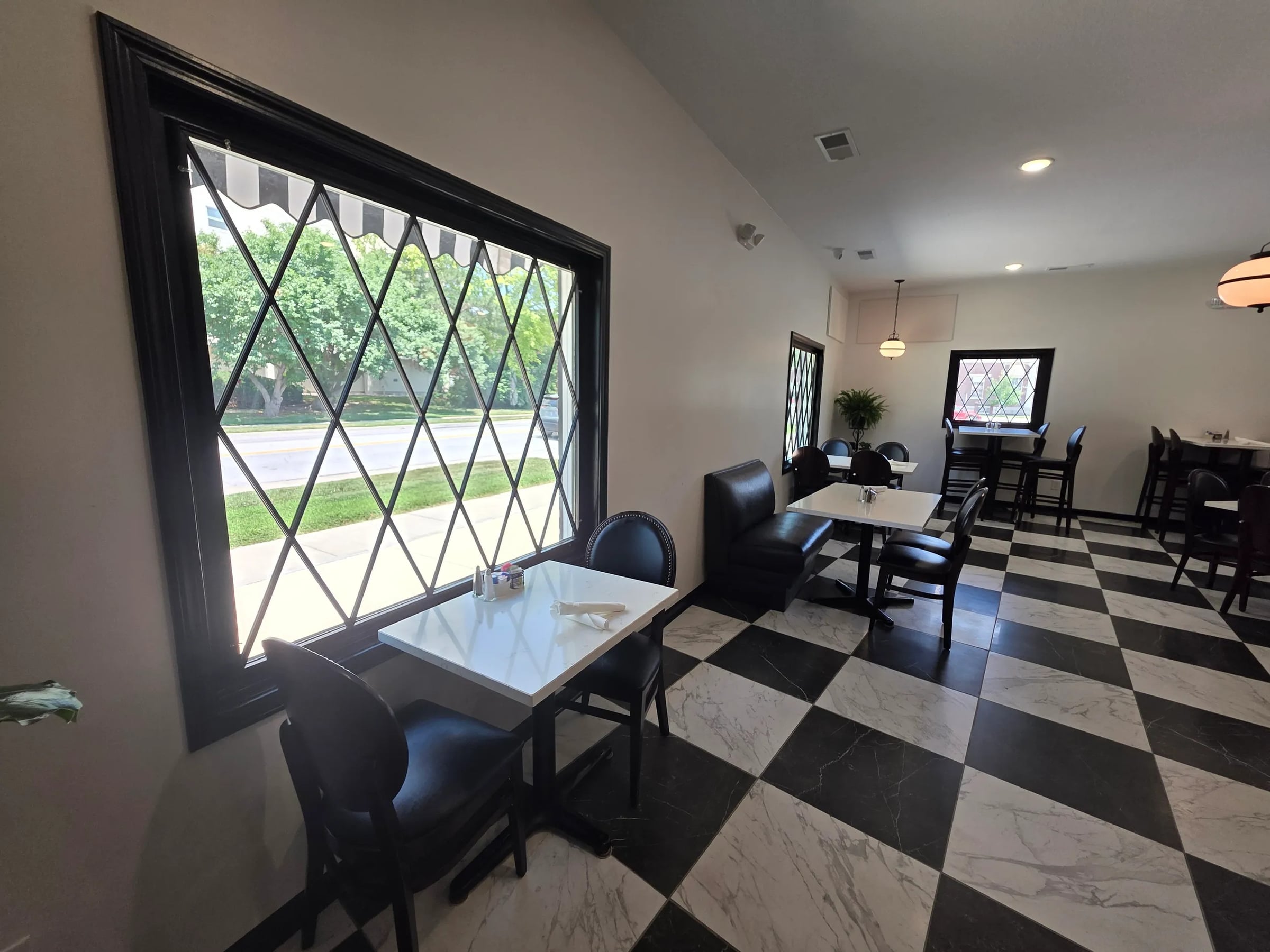 Full Restaurant for Lease in Excelsior Springs, MO, 3,700 SF - Thumbnail 5