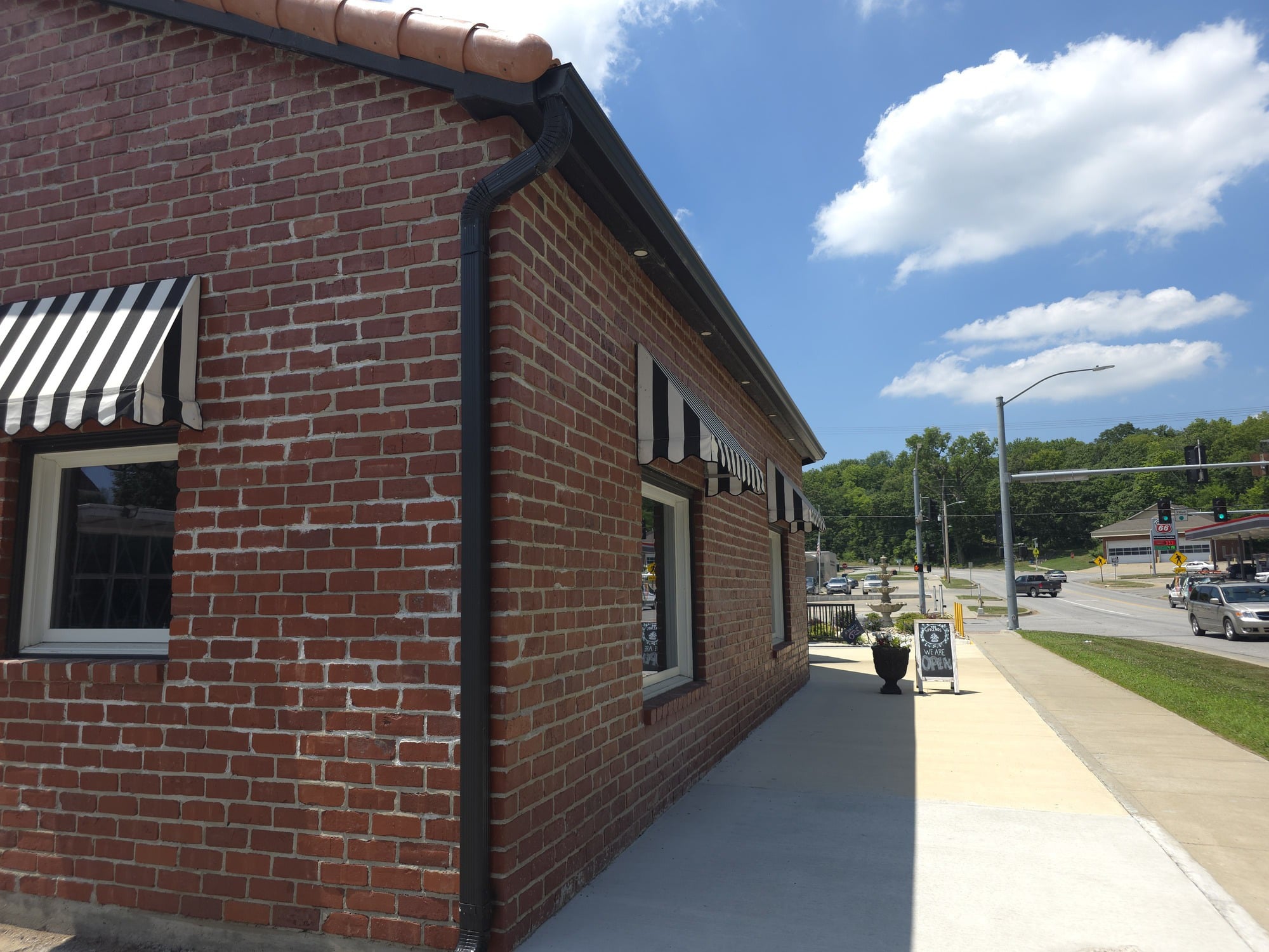 Full Restaurant for Lease in Excelsior Springs, MO, 3,700 SF - Thumbnail 2