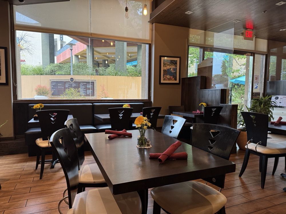 Beautiful French Bistro Restaurant for sale in Rolling Hills Estates  - Thumbnail 6