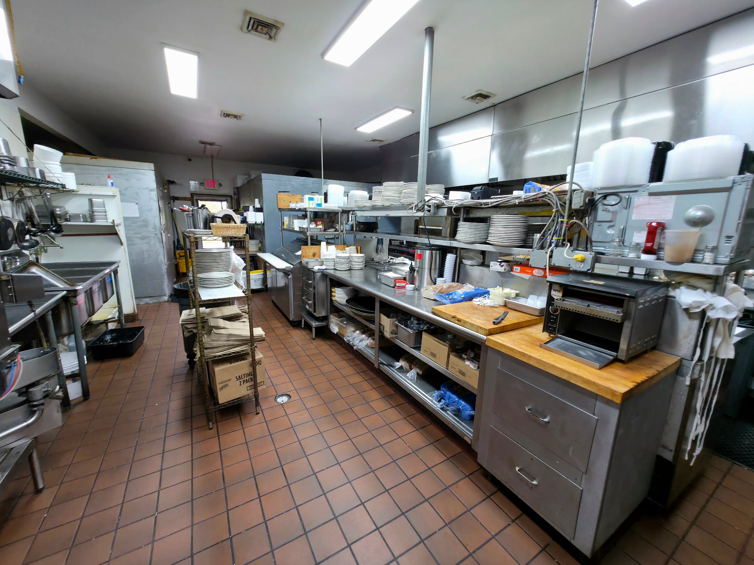 Full Restaurant for Lease in Browns Mills, Pemberton Township, NJ – 3,800 SF - Thumbnail 2