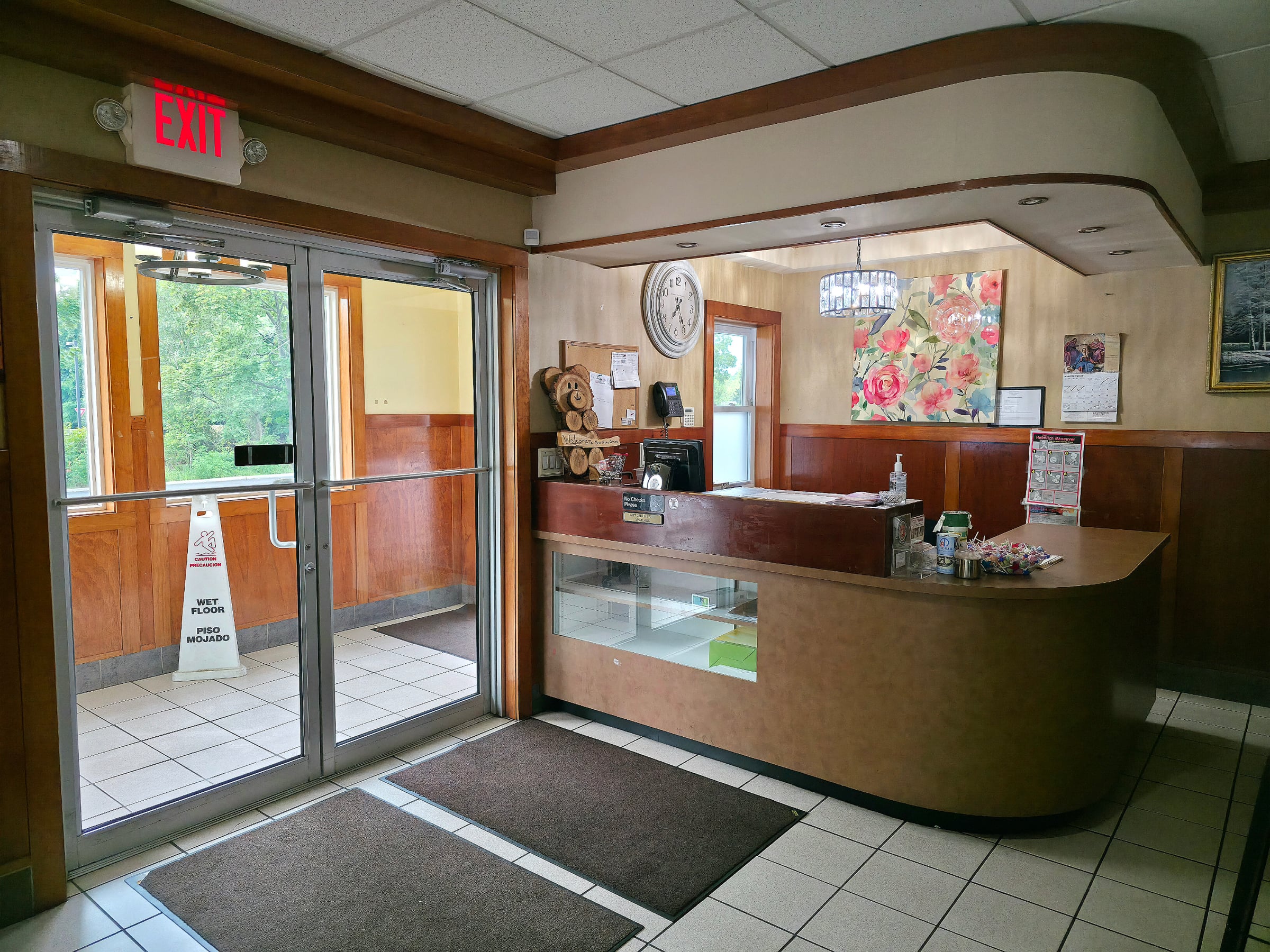 Full Restaurant for Lease in Browns Mills, Pemberton Township, NJ – 3,800 SF - Thumbnail 1