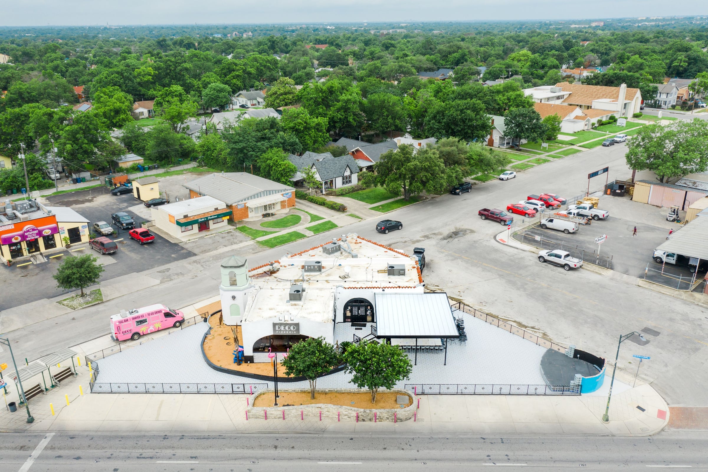 Full Restaurant for Sale in Near Northwest, San Antonio, TX – 2,907 SF
