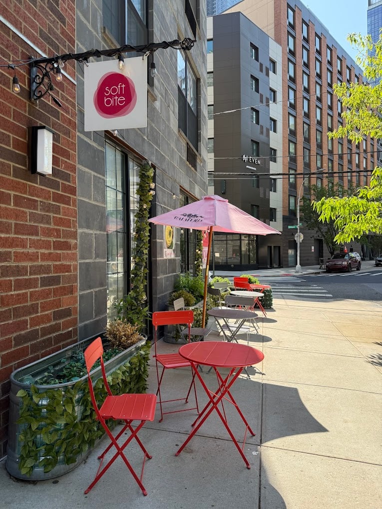 Prime Corner Space in Long Island City - Thumbnail 2
