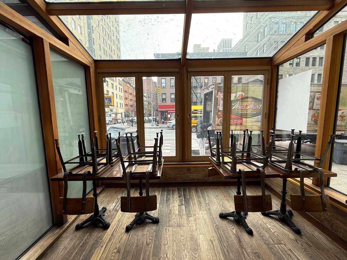 Prime Corner Turnkey Restaurant | Upper East Side - Thumbnail 5