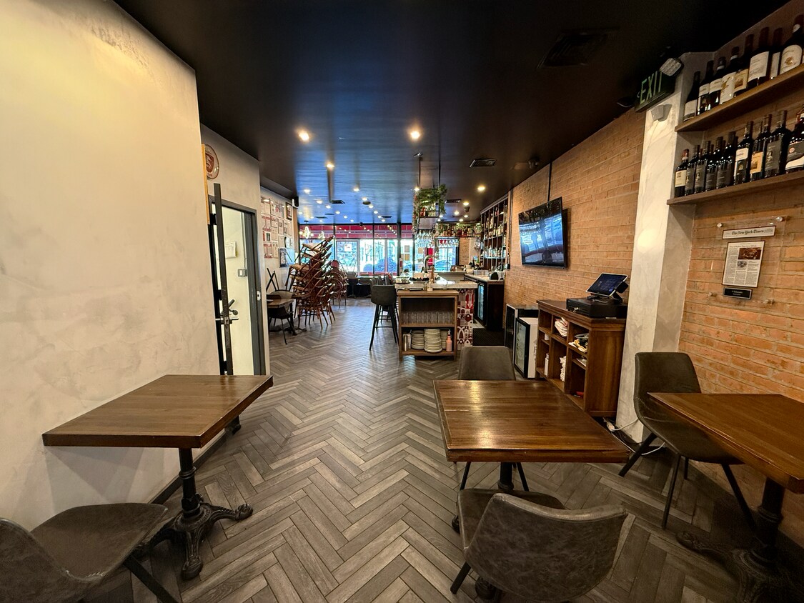 Prime Corner Restaurant for Sale - Thumbnail 3