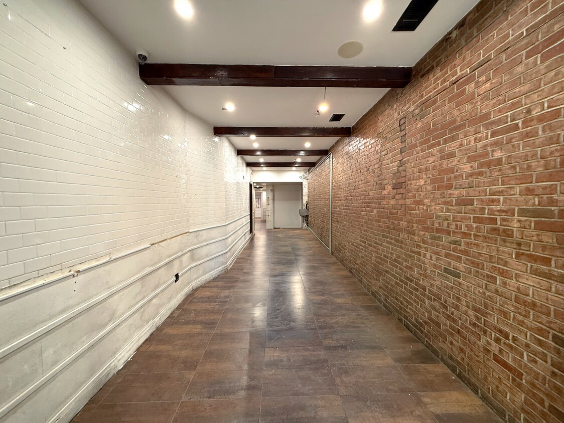 Prime Upper East Side Restaurant - Thumbnail 2