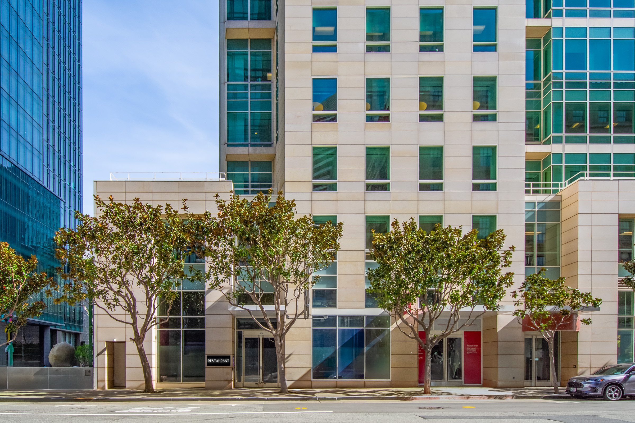 Rare Restaurant Opportunity in Financial District/East Cut - Image 1