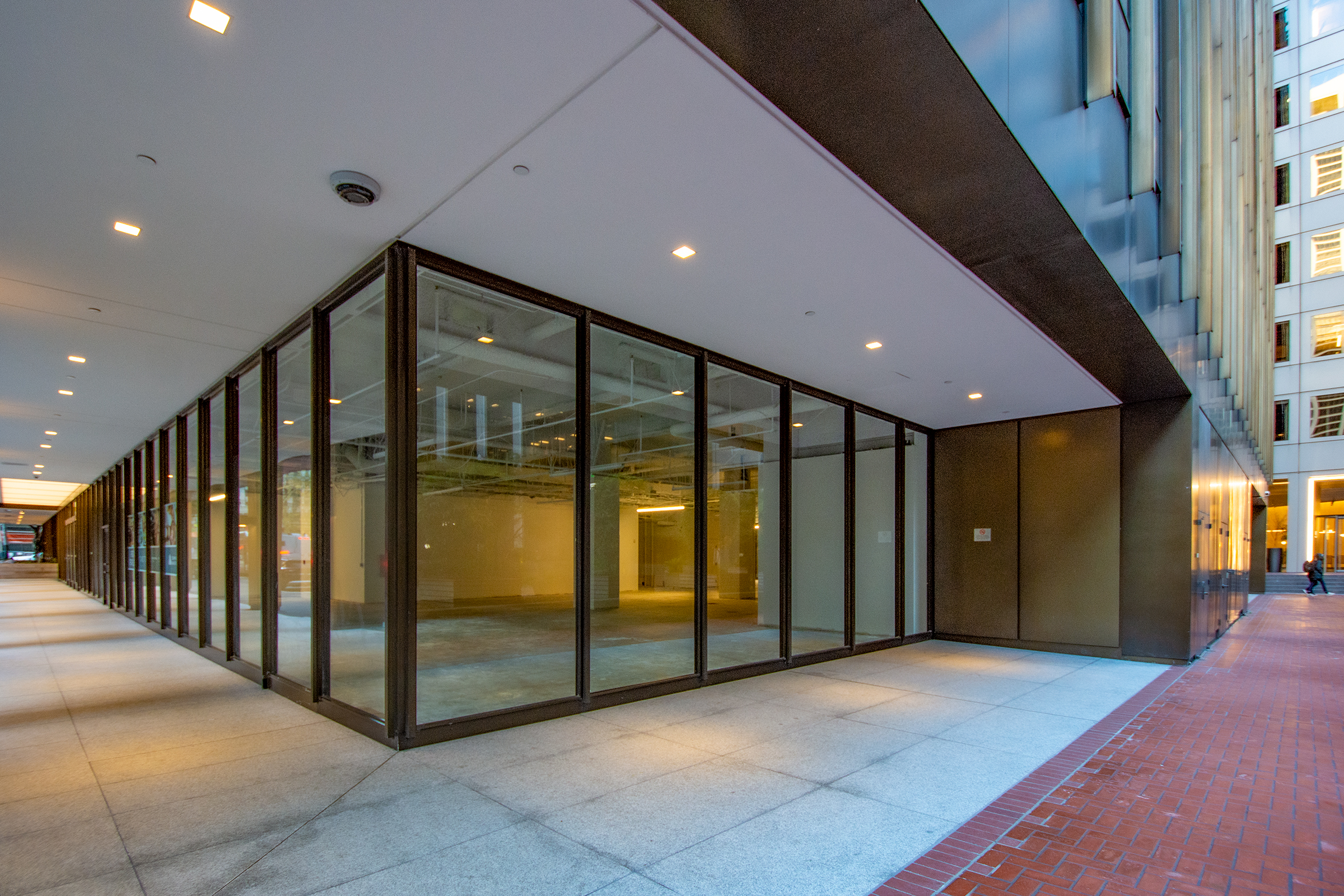 Restaurant Space Near Offices in Financial District - Image 1