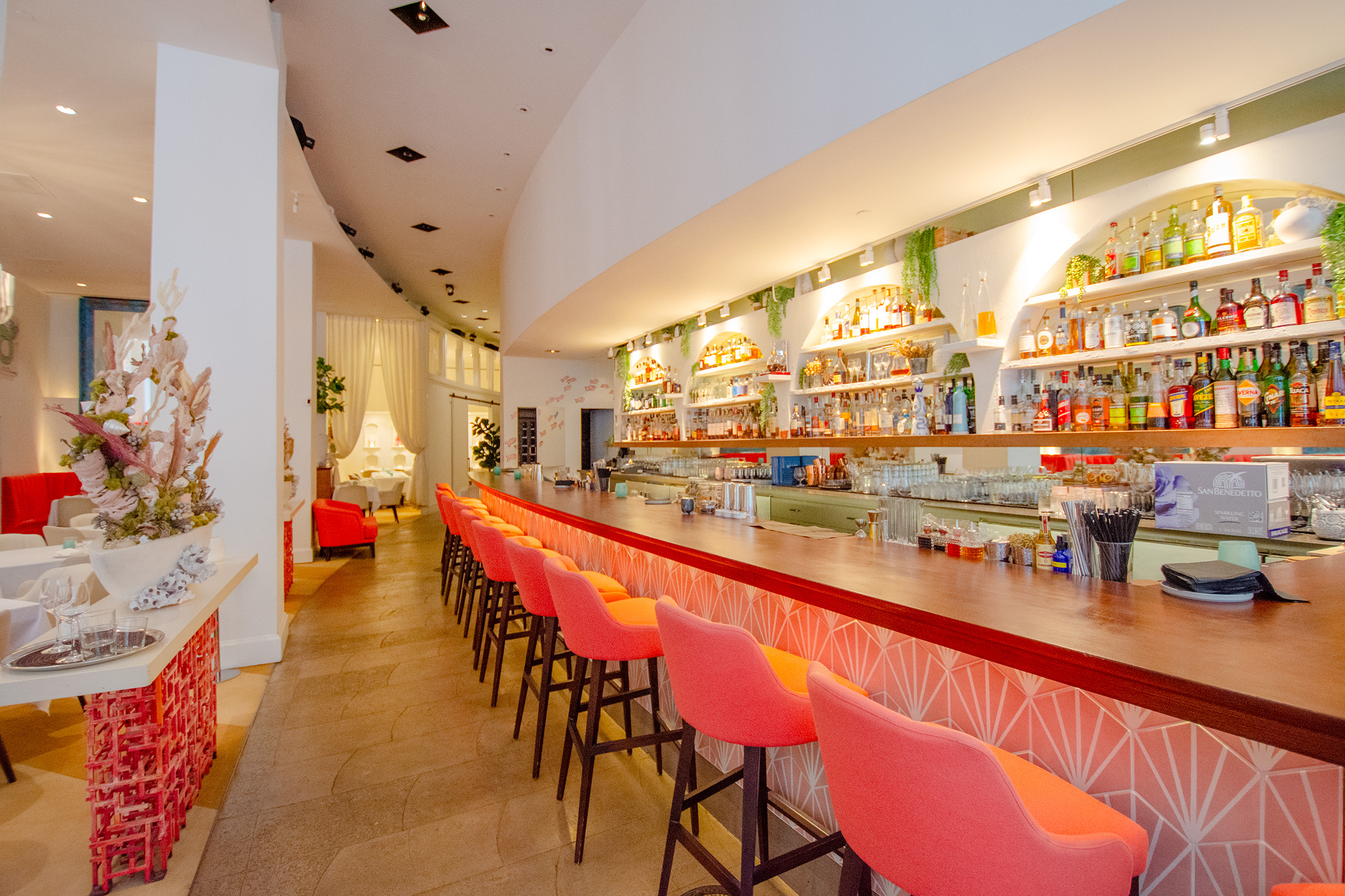 Move-in Ready Restaurant in the Financial District - Thumbnail 6