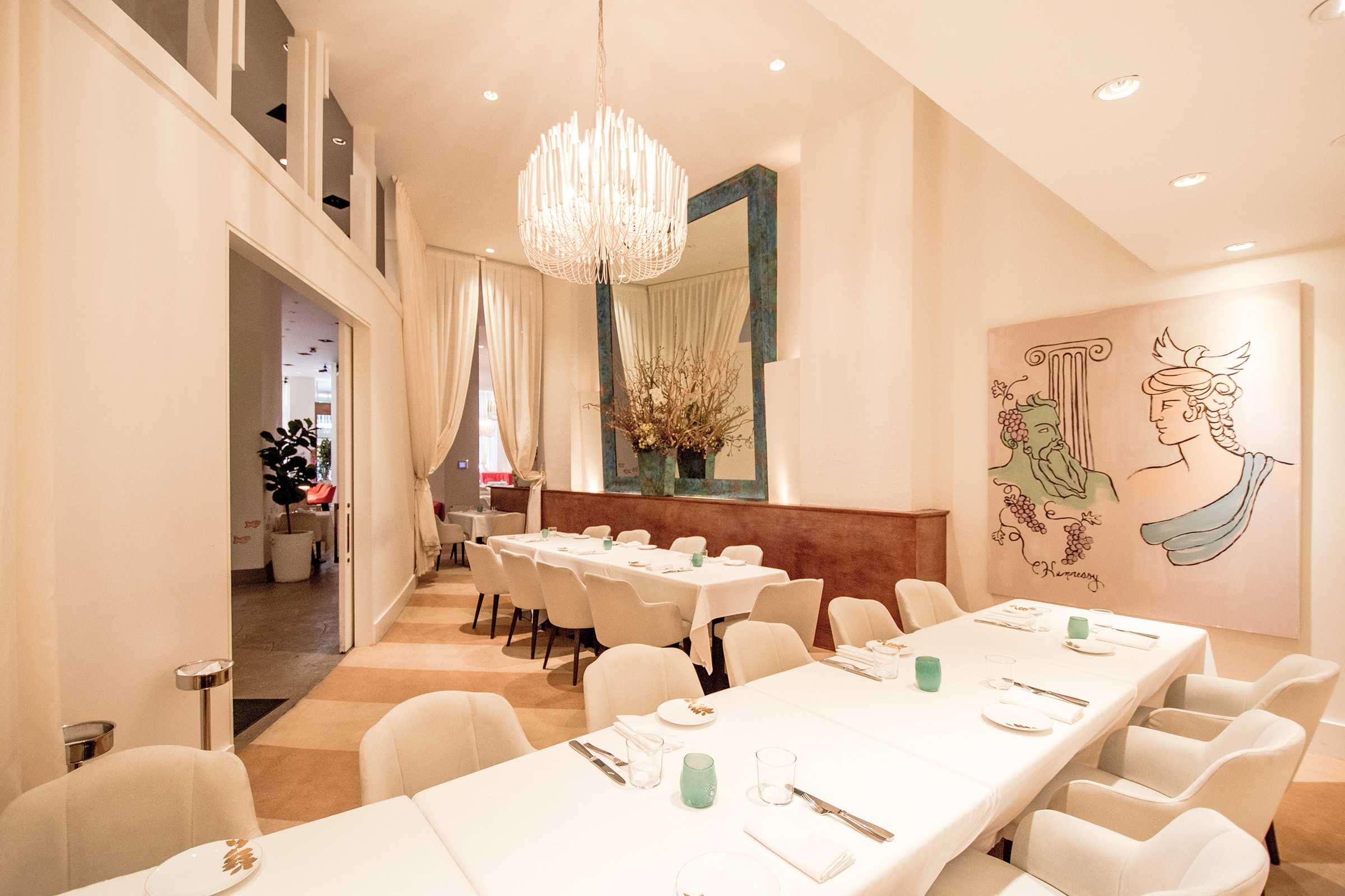 Move-in Ready Restaurant in the Financial District - Thumbnail 3