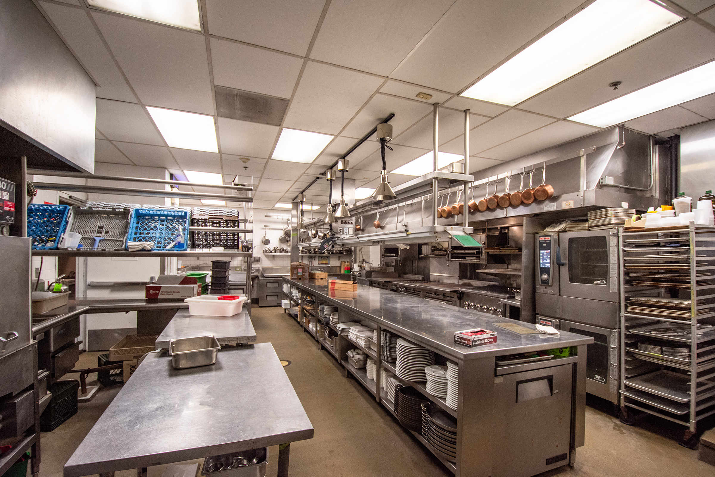 Move-in Ready Restaurant in the Financial District - Thumbnail 2