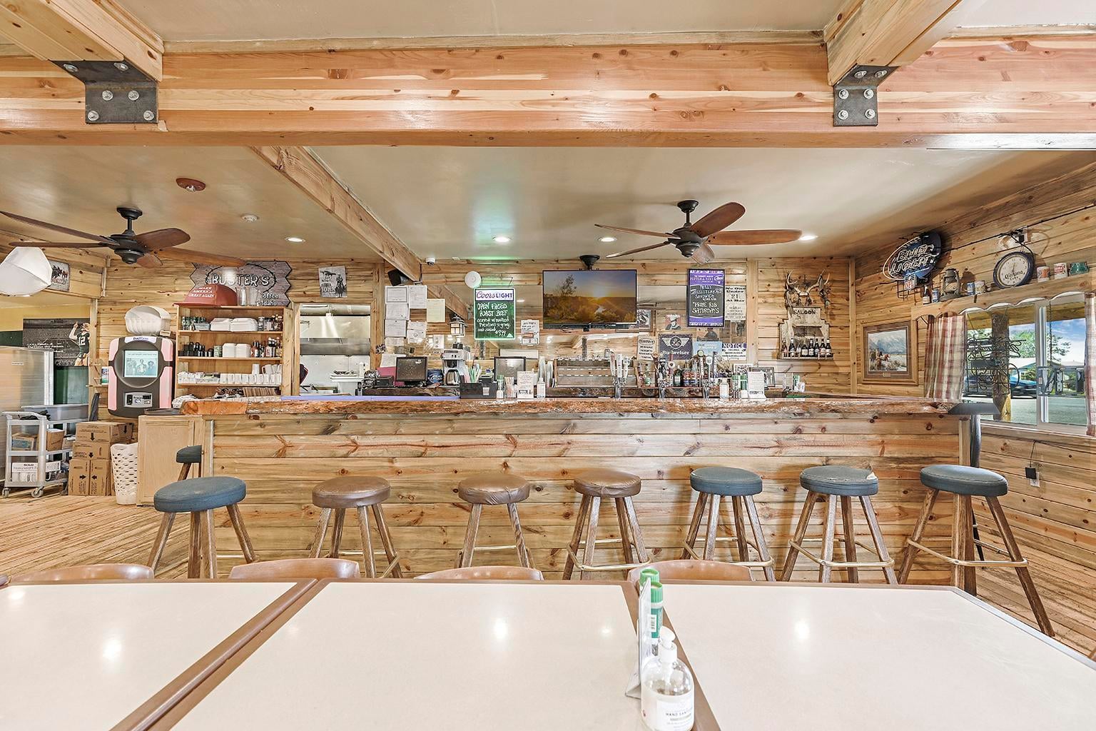 Full Restaurant for Lease in Hollister, ID ,  1,770 SF