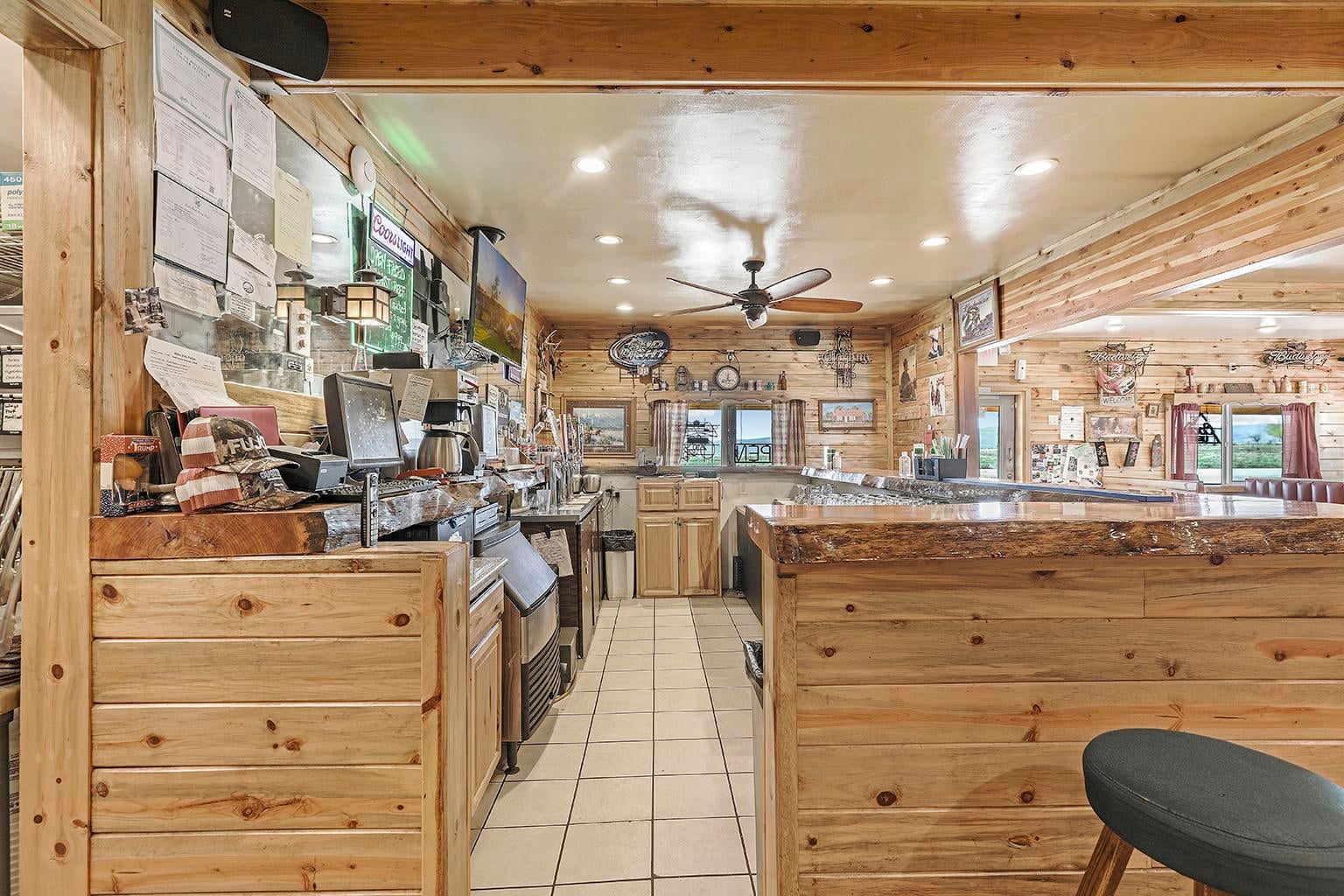 Full Restaurant for Lease in Hollister, ID – 1,770 SF - Thumbnail 5