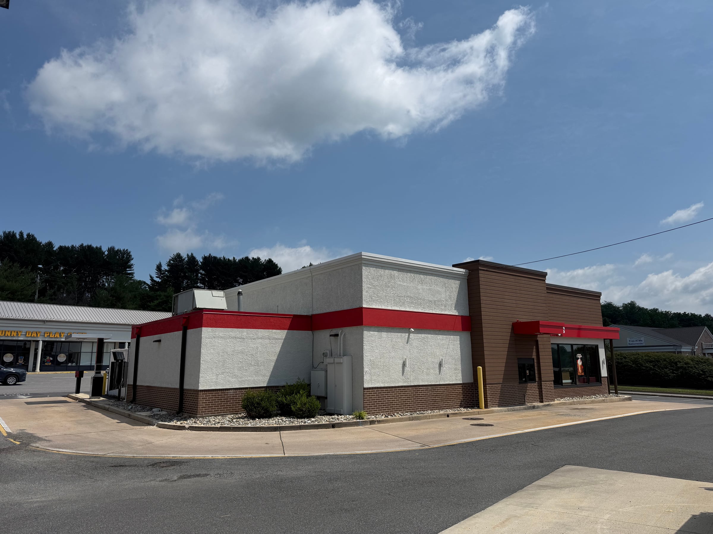 Drive-Thru Restaurant for Lease in Kennett Square, PA, 1,974 SF - Thumbnail 3
