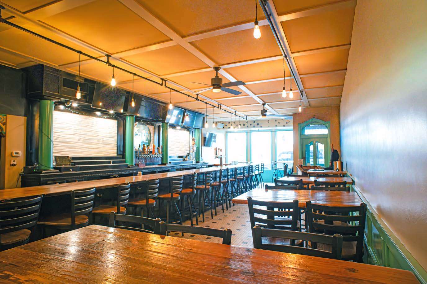 ±7,800 SF Restaurant Building Available For Sale - Thumbnail 5