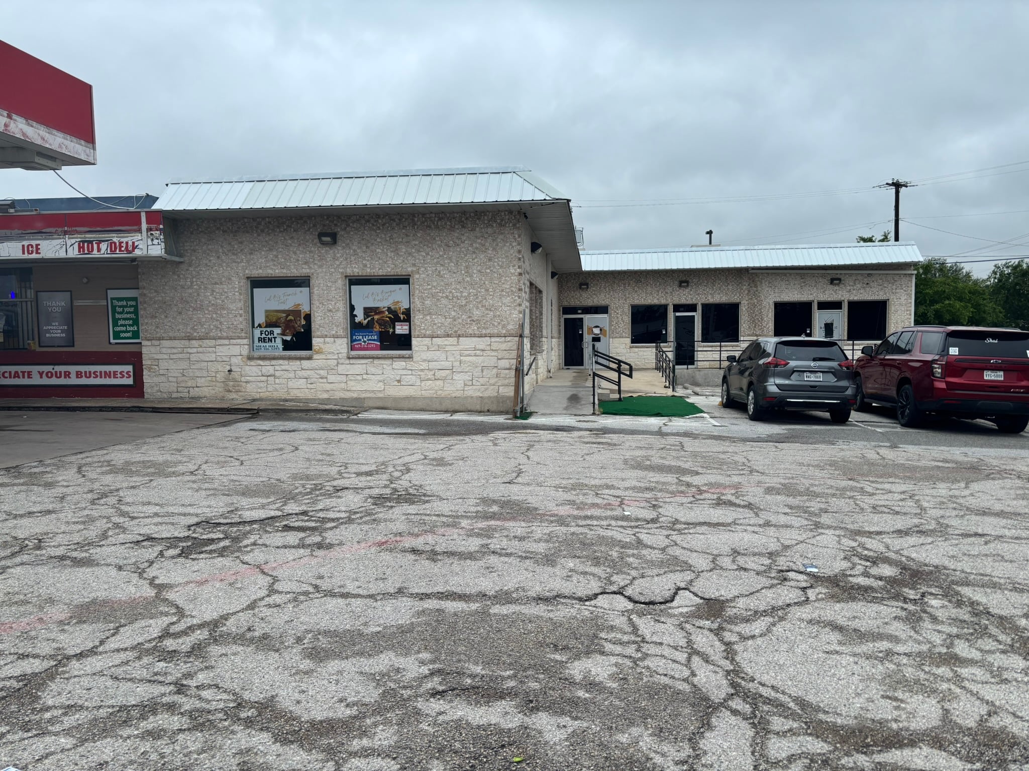 Full Restaurant for Lease in Fort Worth, TX, 1,584 SF - Image 1