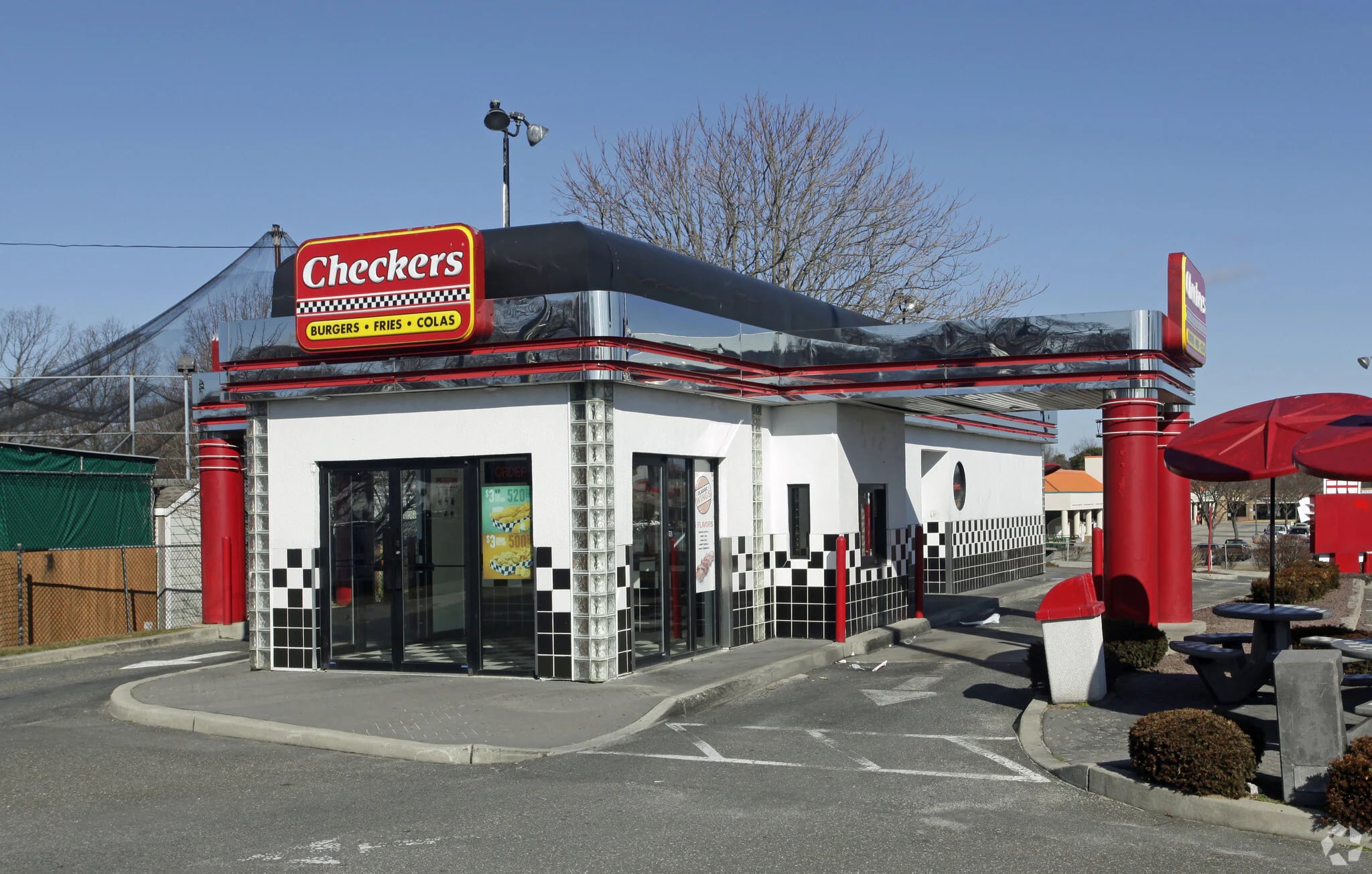 Freestanding Drive-Thru Restaurant Opportunity - Image 1