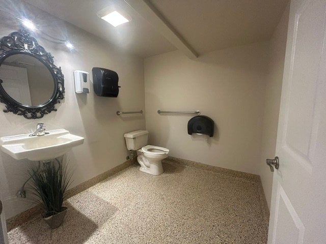 Italian Restaurant/3 Bedroom Apt for Sale - Thumbnail 5