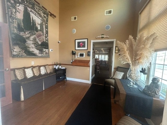 Italian Restaurant/3 Bedroom Apt for Sale - Thumbnail 4