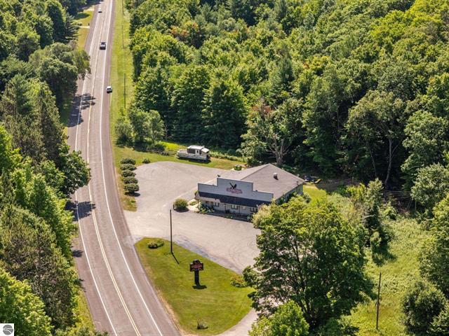 Multi-Use Bar & Lounge for Sale in Williamsburg, MI, $879K