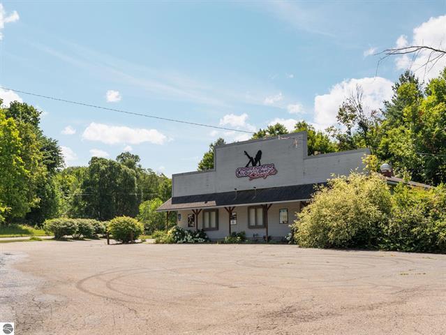 Multi-Use Bar & Lounge for Sale in Williamsburg, MI, $879K
