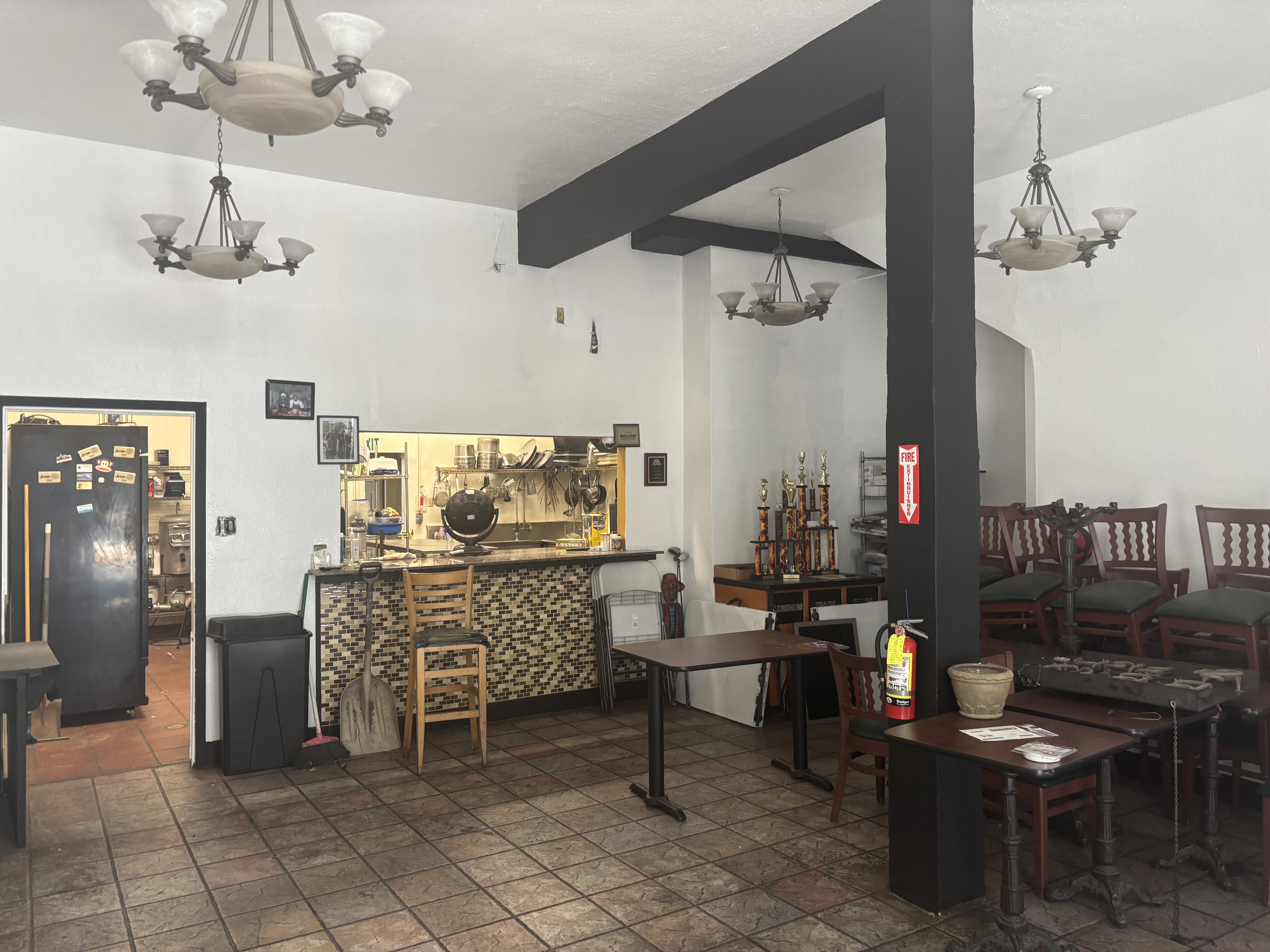 Full Restaurant for Lease in Oakland CA - Thumbnail 11