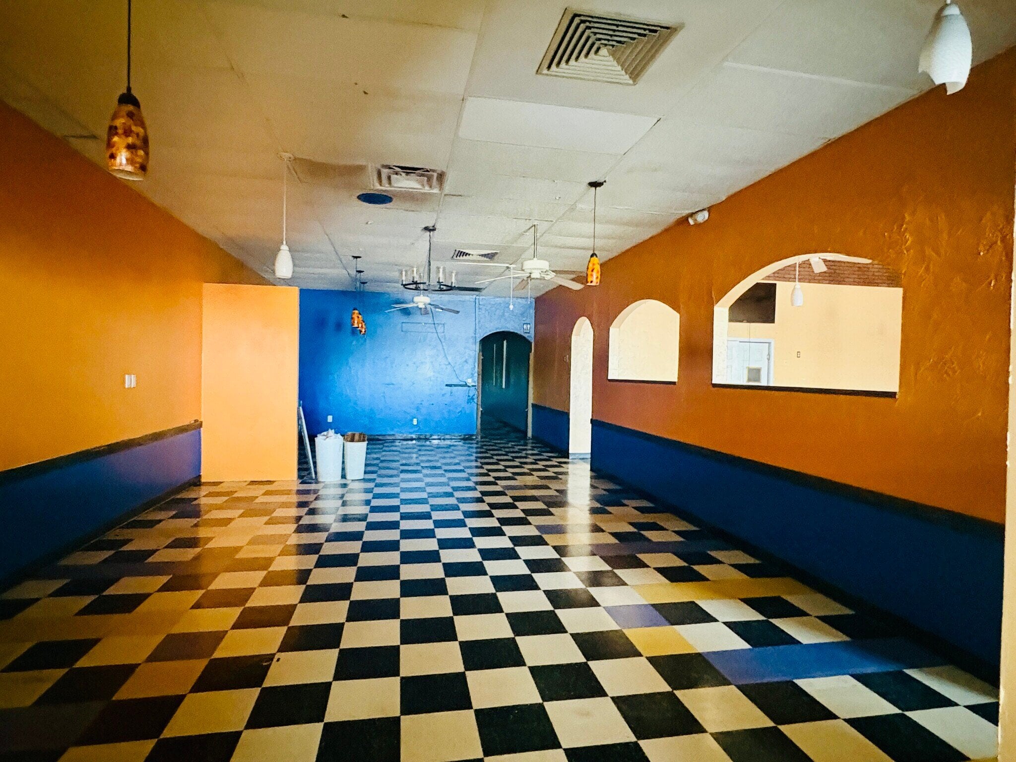Full Restaurant for Lease in Oklahoma City, OK, 3,800 SF - Thumbnail 2